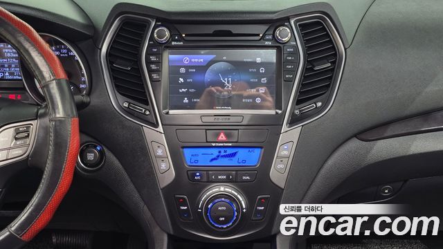 Hyundai Santa Fe (DM) Diesel(e-VGT) 2.0 2WD Premium 2014 — фото 16