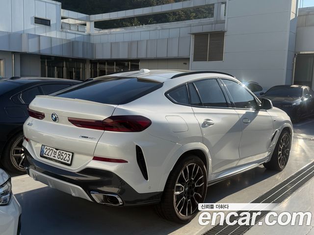 BMW X6 (G06) xDrive40i M Sport 2025 — фото 4