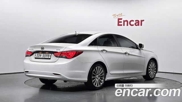 Hyundai Sonata The Brilliant CVVL Premium 2013 — фото 2