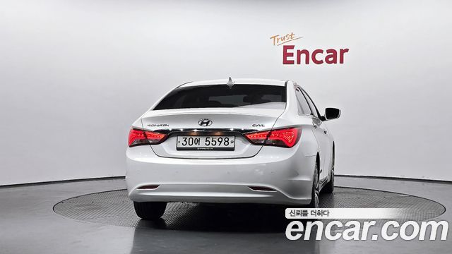 Hyundai Sonata The Brilliant CVVL Premium 2013 — фото 4