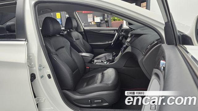 Hyundai Sonata The Brilliant CVVL Premium 2013 — фото 26