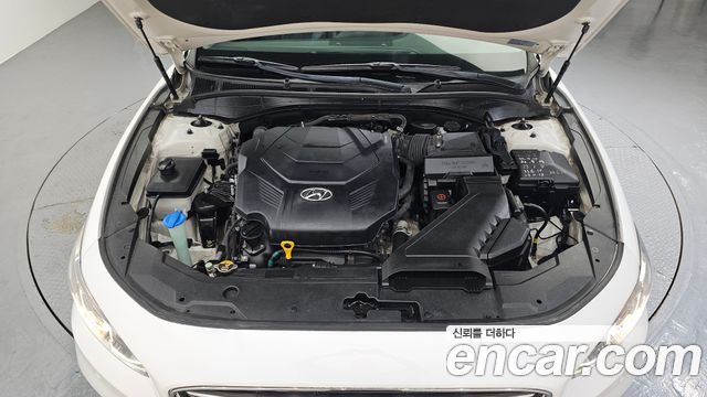 Hyundai Grandeur (IG) 3.0 Modren Basic (Rental car) 2018 — фото 6