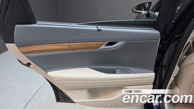 Genesis G80 (RG3) Gasoline 2.5 Turbo AWD 2025 — фото 25