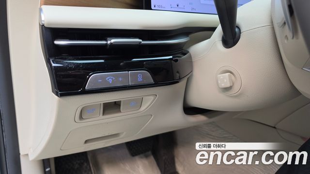 Genesis G80 (RG3) Gasoline 2.5 Turbo AWD 2025 — фото 30