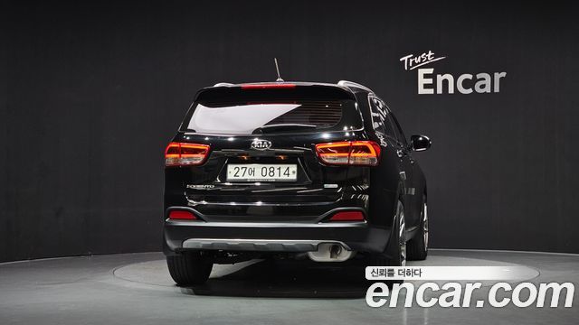 Kia Sorento Diesel 2.0 2WD Noblesse 2016 — фото 4