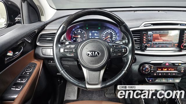 Kia Sorento Diesel 2.0 2WD Noblesse 2016 — фото 13
