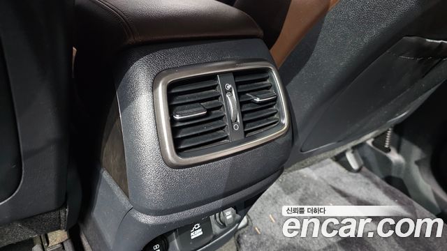 Kia Sorento Diesel 2.0 2WD Noblesse 2016 — фото 31