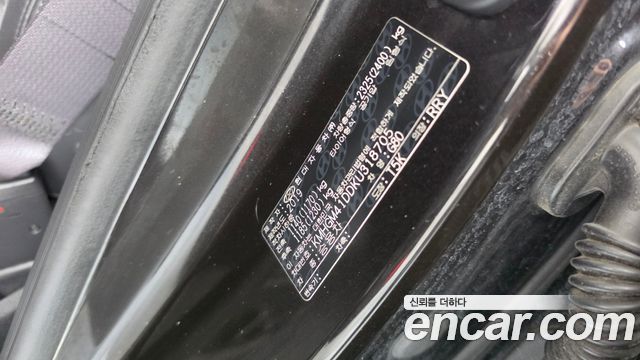 Genesis G80 3.3 GDI AWD Premium Luxury 2019 — фото 35
