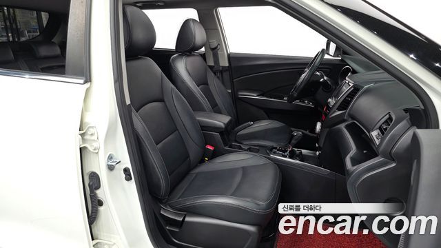 KG Mobility (SsangYong) Tivoli LX 2WD 2017 — фото 11