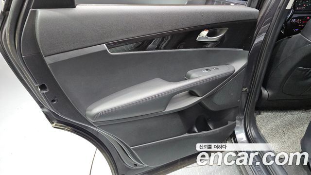 Kia Sorento Diesel 2.0 2WD Prestige 2019 — фото 25