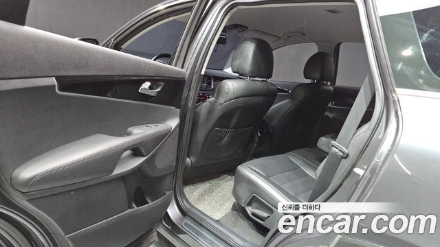 Kia Sorento Diesel 2.0 2WD Prestige 2019 — фото 26