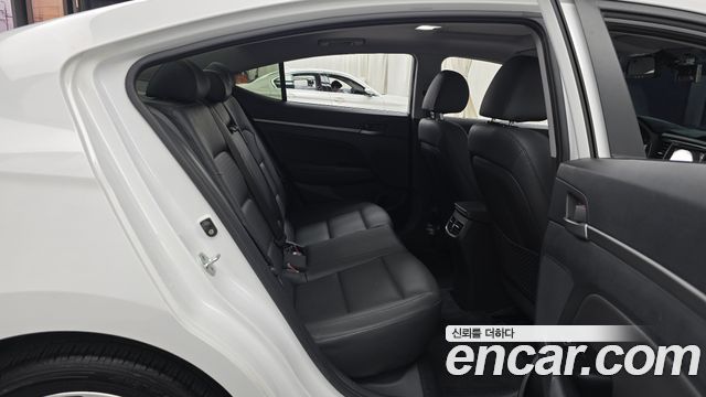 Hyundai Avante (AD) 1.6 GDI Premium 2016 — фото 16