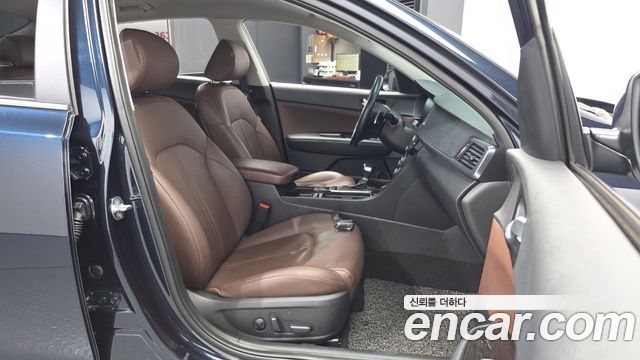 Kia K5 (II) 2.0 SX Noblesse 2016 — фото 12