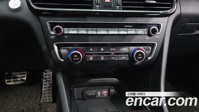 Kia K5 (II) 2.0 SX Noblesse 2016 — фото 16