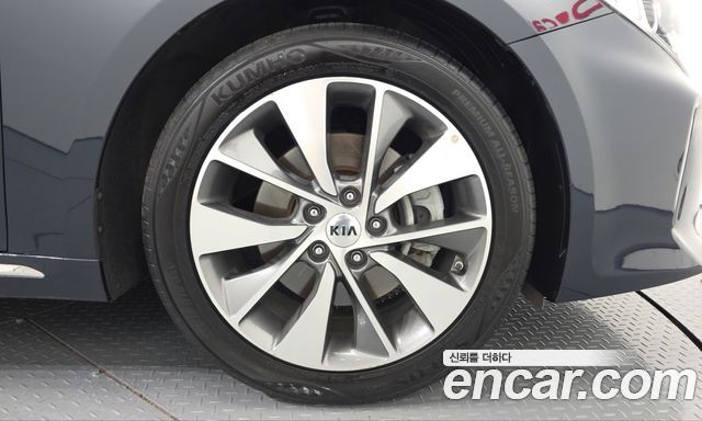 Kia K5 (II) 2.0 SX Noblesse 2016 — фото 21