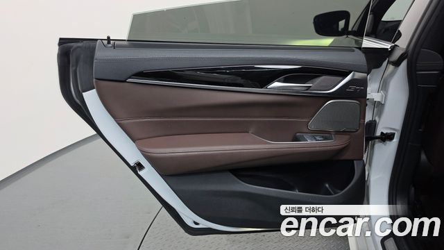 BMW 6 Series GT (G32) 630i xDrive M Sport 2023 — фото 25