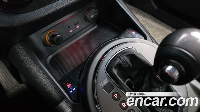 Kia Sportage R Diesel 2WD Prestige 2014 — фото 17