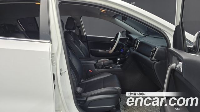 Kia Sportage (IV) Diesel 2.0 4WD Trendy 2016 — фото 11