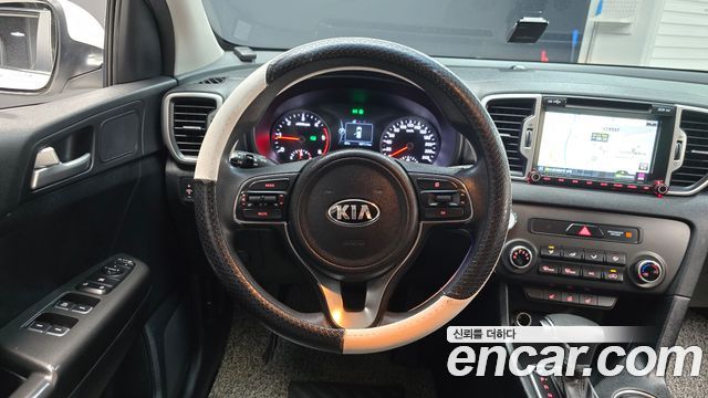 Kia Sportage (IV) Diesel 2.0 4WD Trendy 2016 — фото 13