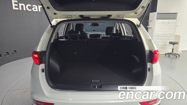 Kia Sportage (IV) Diesel 2.0 4WD Trendy 2016 — фото 20