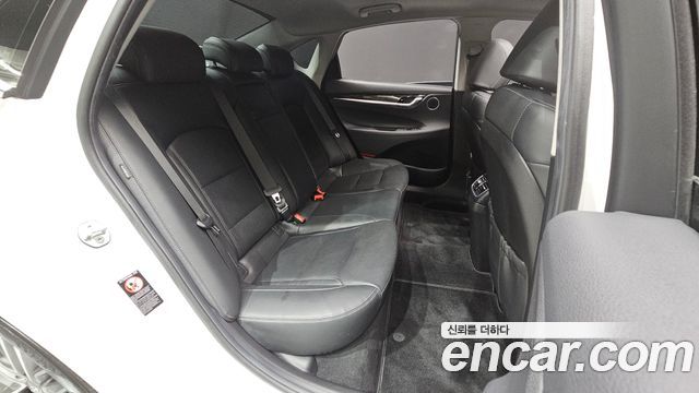 Hyundai Grandeur (IG) 2.4 Premium 2019 — фото 11