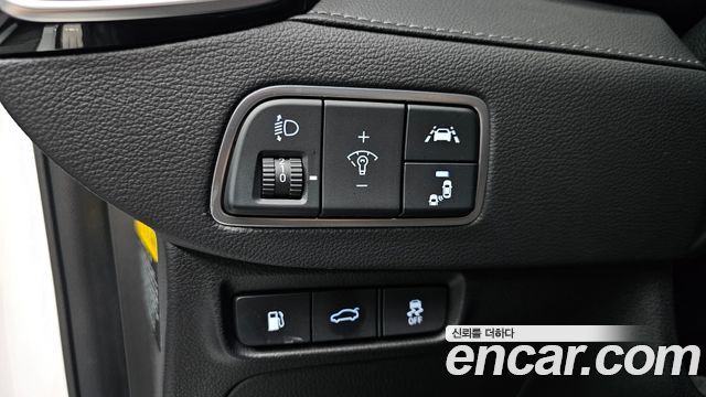 Hyundai Grandeur (IG) 2.4 Premium 2019 — фото 18
