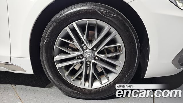 Hyundai Grandeur (IG) 2.4 Premium 2019 — фото 21