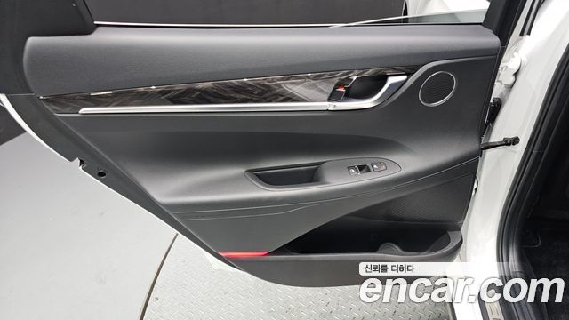 Hyundai Grandeur (IG) 2.4 Premium 2019 — фото 25