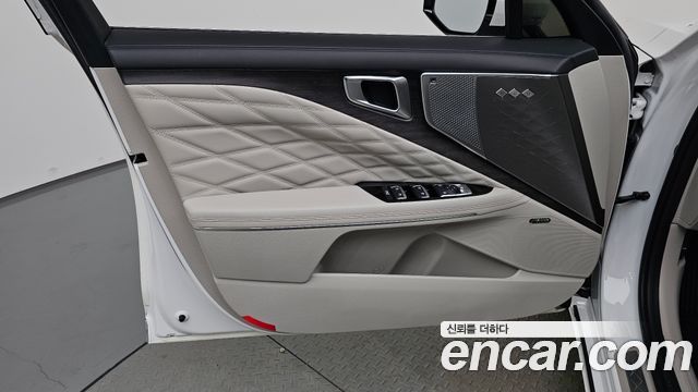 Kia K8 Hybrid Signature 2023 — фото 24
