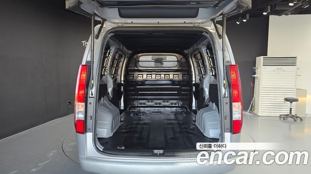 Hyundai Staria Cargo 3-Seater Modern 2023 — фото 20