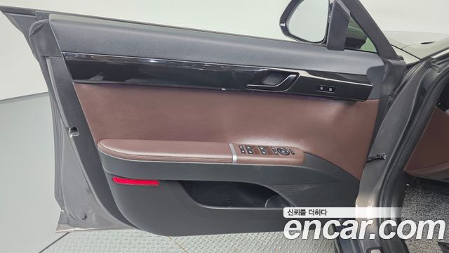 Hyundai Grandeur Hybrid (GN7) Exclusive 2023 — фото 24