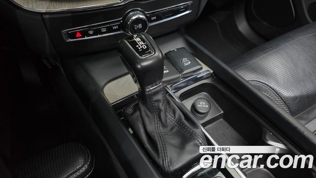 Volvo XC60 (II) T6 Inscription 2018 — фото 9