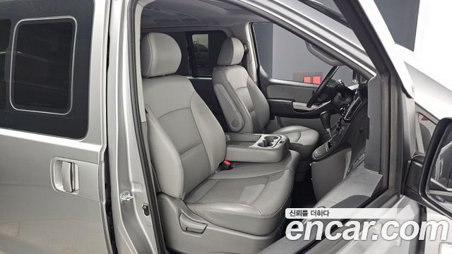 Hyundai Grand Starex Wagon 12-Seater Modern 2021 — фото 26