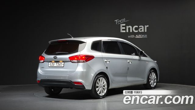 Kia Carens 2.0 LPi Luxury 2015 — фото 2