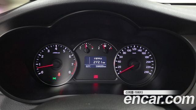 Kia Carens 2.0 LPi Luxury 2015 — фото 8