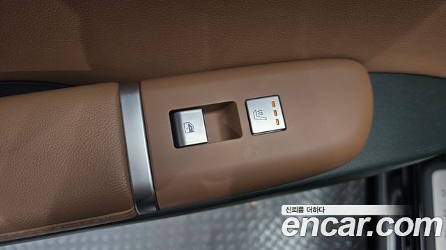 Hyundai Grandeur (GN7) 3.5 LPG 2WD Premium 2023 — фото 18