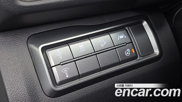 KG Mobility (SsangYong) Very New Tivoli Gasoline 1.5 2WD V3 2021 — фото 13