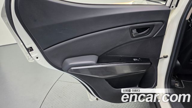 KG Mobility (SsangYong) Very New Tivoli Gasoline 1.5 2WD V3 2021 — фото 25