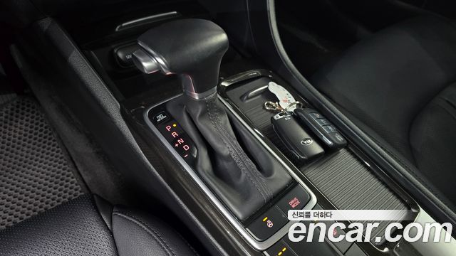 Kia K5 (II) 2.0 Prestige 2019 — фото 9