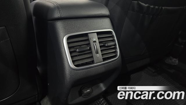 Kia K5 (II) 2.0 Prestige 2019 — фото 30