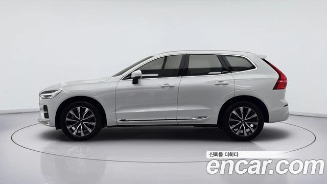 Volvo XC60 (II) B5 Ultimate Bright 2024 — фото 3