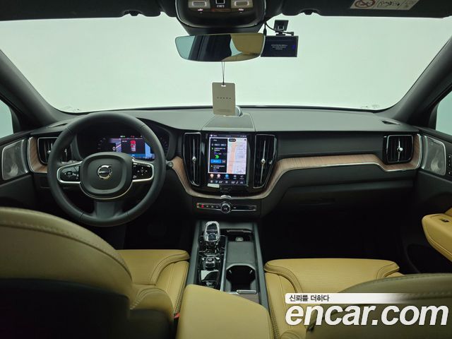 Volvo XC60 (II) B5 Ultimate Bright 2024 — фото 9