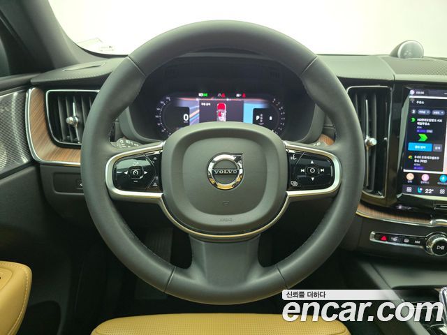 Volvo XC60 (II) B5 Ultimate Bright 2024 — фото 10