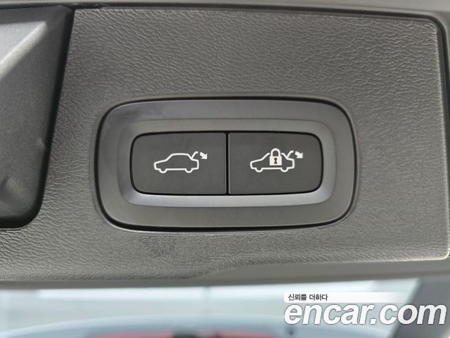 Volvo XC60 (II) B5 Ultimate Bright 2024 — фото 23