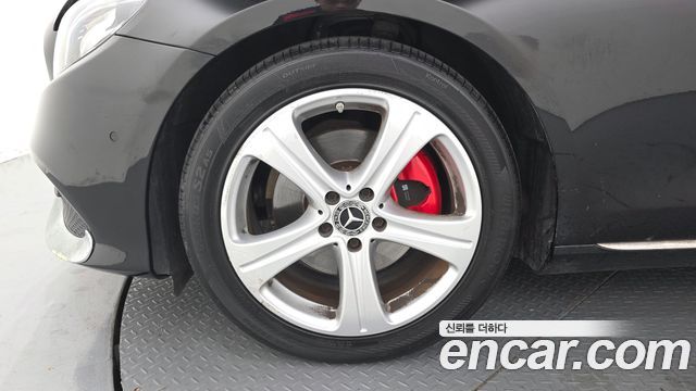 Mercedes-Benz E-Class (W213) E200 Avantgarde 2018 — фото 5