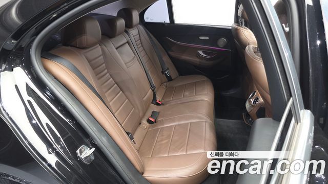 Mercedes-Benz E-Class (W213) E200 Avantgarde 2018 — фото 16