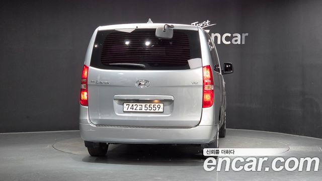 Hyundai Grand Starex Wagon 12-Seater Smart 2020 — фото 4