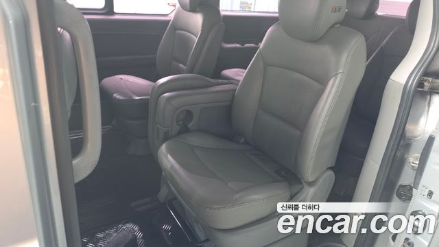 Hyundai Grand Starex Wagon 12-Seater Smart 2020 — фото 18