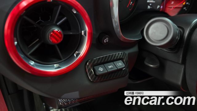 Chevrolet Camaro SS 6.2 V8 Volcano Red 2017 — фото 20