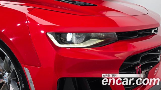 Chevrolet Camaro SS 6.2 V8 Volcano Red 2017 — фото 22